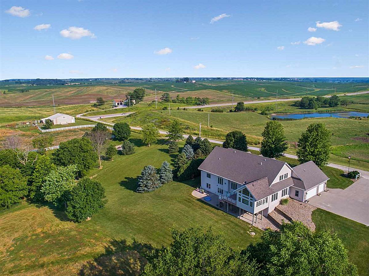 North English, IA 52316